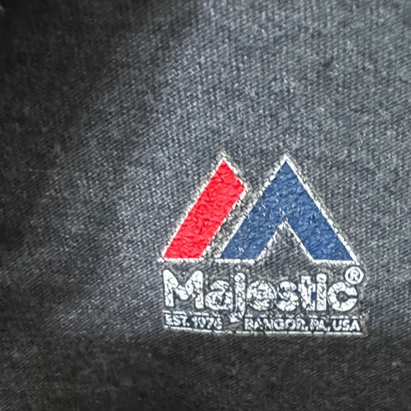 Majestic Dark Gray Kansas City Chiefs T-Shirt with Logo on sleeve. - Picture 2 of 4